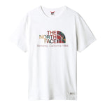 The North Face Berkeley California In Scrap Mat T-Shirt TNF White/Antelope Tan Ice Dye Print. Foto da parte da frente.