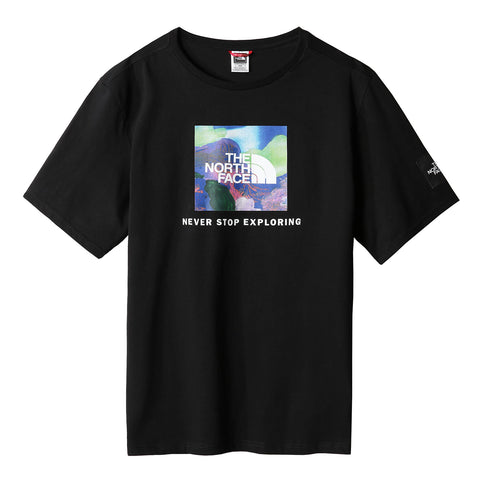 The North Face x Alfie Kungu Graphic T-Shirt TNF Black. Foto da parte da frente.