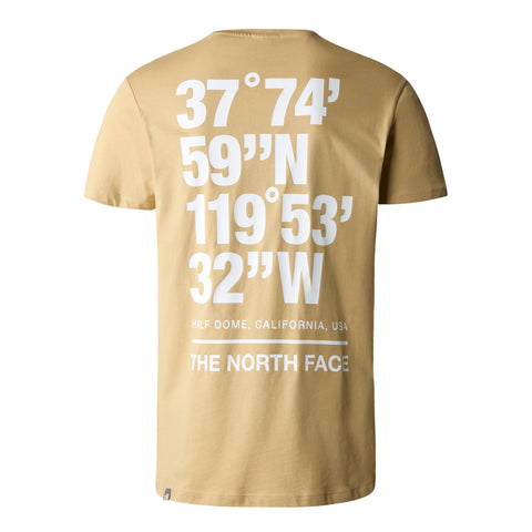 The North Face Coordinates T-Shirt Khaki Stone. Foto da parte de trás.