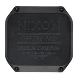 Nixon Regulus Expedition Watch All Black. Foto de detalhe da tampa traseira.