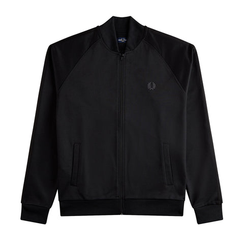 Fred Perry Tonal Taped Bomber Track Jacket Black. Foto de frente.