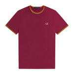 Fred Perry Twin Tipped T-Shirt Tawny Port. Foto de frente.