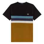 Fred Perry Panelled Stripe T-Shirt Dark Caramel. Foto de frente.