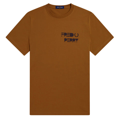 Fred Perry Raised Graphic T-Shirt Shaded Stone. Foto da parte da frente.